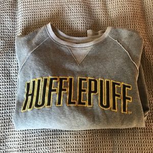 Universal studios Hufflepuff crew neck sweatshirt